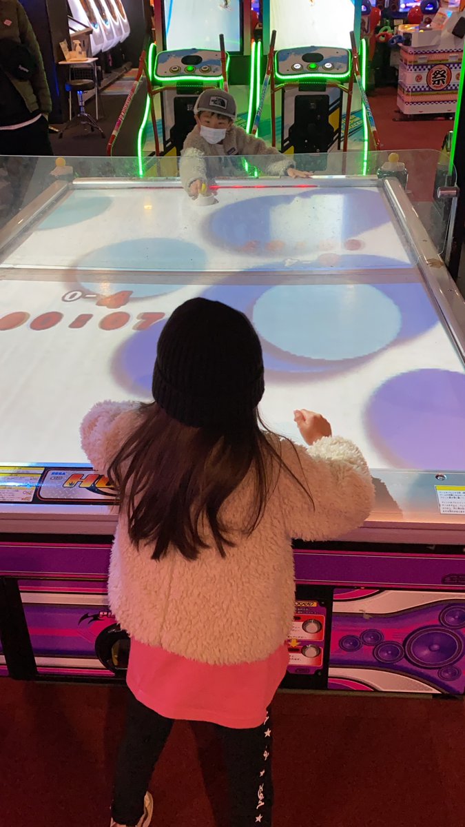 10queenbee01's tweet photo. #親子でラウンドワン 

子供達が行きたがっていたのでスポッチャへ！ https://t.co/1YrSgrSoYp