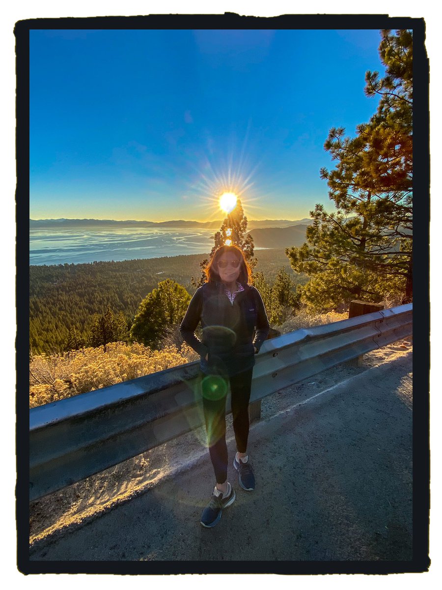 serenity67's tweet photo. This will work... 💚
#FridayVibe #LakeTahoe #NevadaSunset https://t.co/S8Nj5vfU37