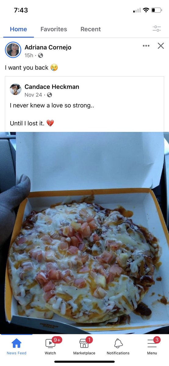 courts1498's tweet photo. @tacobell Please bring back the Mexican Pizza. I’ve seen it 3 times on my fb timeline. 😭💕 https://t.co/2kMpjr8lbw