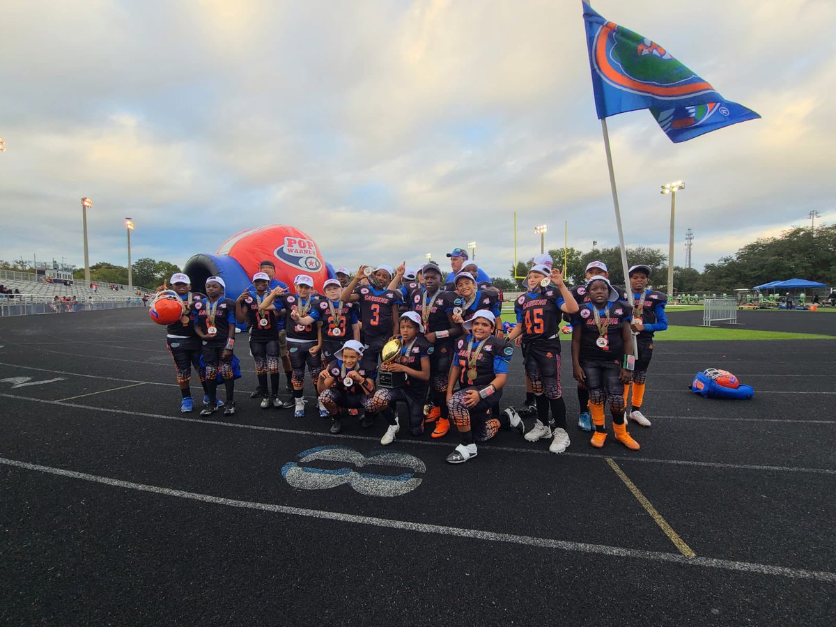 brinalombardo's tweet photo. Off to the National Championship in Orlando! Good luck to our undefeated 14-0 10U boys!! So proud of them!                      #gatorfamily 🧡🐊🏈💙 https://t.co/MM0A4c4Vu8