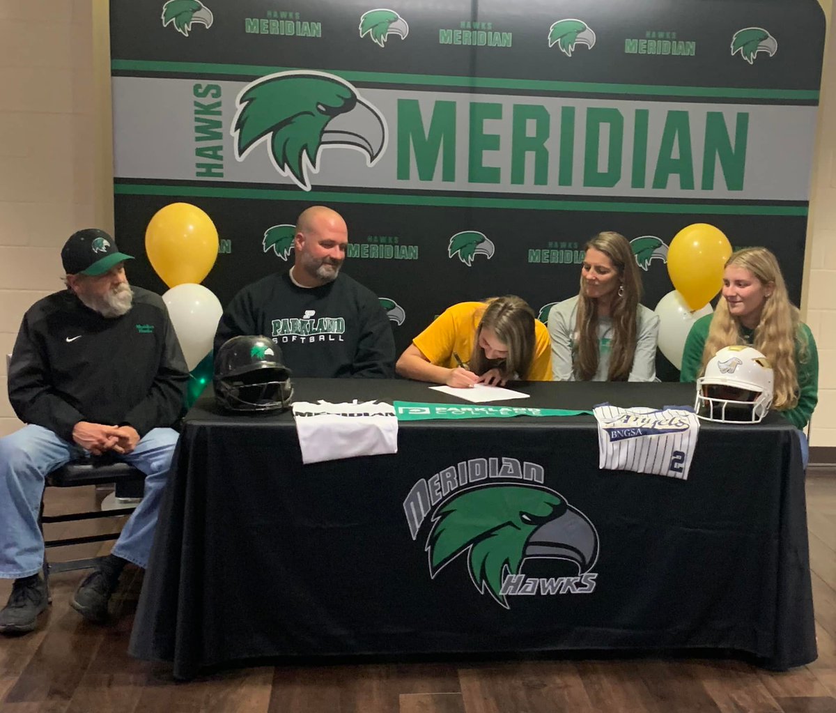 ad_meridian's tweet photo. Congratulations Katy Hendricks on your big signing day! Youโre going to knock-it out of the PARK as a Cobra ๐ #WeAreMeridian #pcsoftball #cobrapride https://t.co/cqS96cupcC