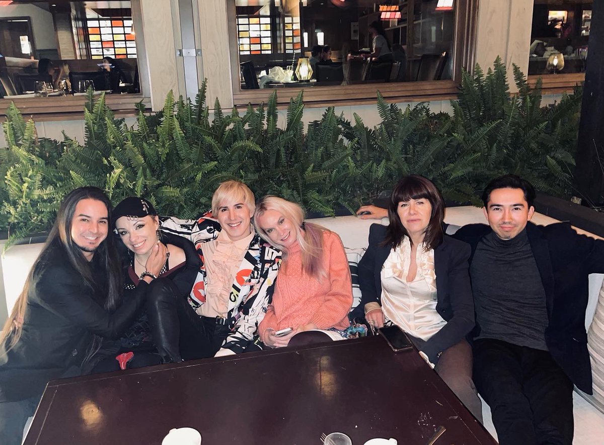 RickyRebelRocks's tweet photo. Had a magical evening celebrating my birthday 🎂 surrounded by friends that I love ♥️ Style Coach @elenanazaroff https://t.co/zO4Irgz5FW