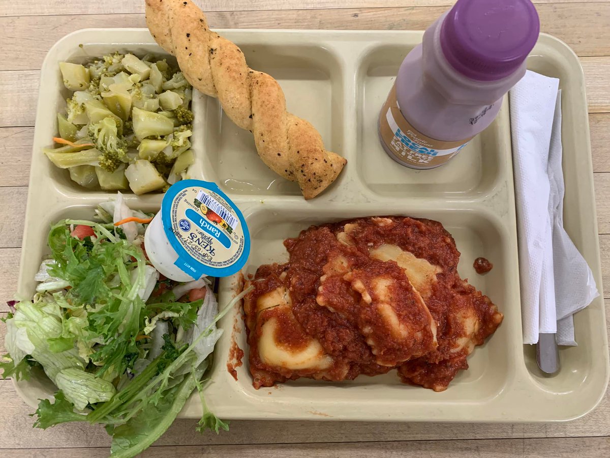 county_system's tweet photo. Cherry River Elementary
2nd grade grew lettuce in a hydroponic grow wall. For 7 weeks they monitored, observed, documented, and measured their lettuce. Then they harvested the lettuce and traveled to the career center in Craigsville to have it processed by the culinary students. https://t.co/HImvTAVxgq