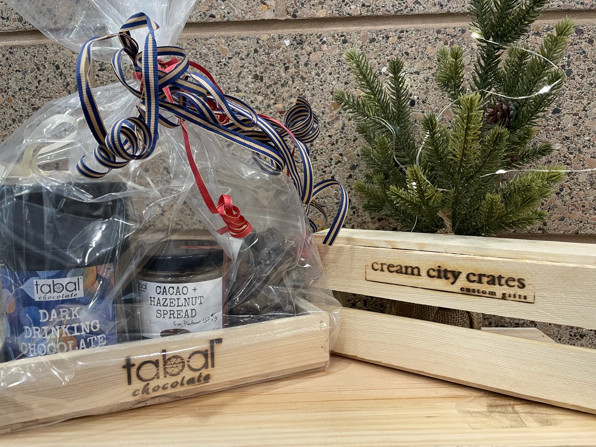 TabalChocolate's tweet photo. Great opportunity to do Christmas shopping and try some of Tabal Chocolate's delicious bars and treats and the West Allis Christkindlmarket this Fri12/3 and Sat12/4. See you there!
https://t.co/ySJ37OkcbW https://t.co/xsRDDWeUYk