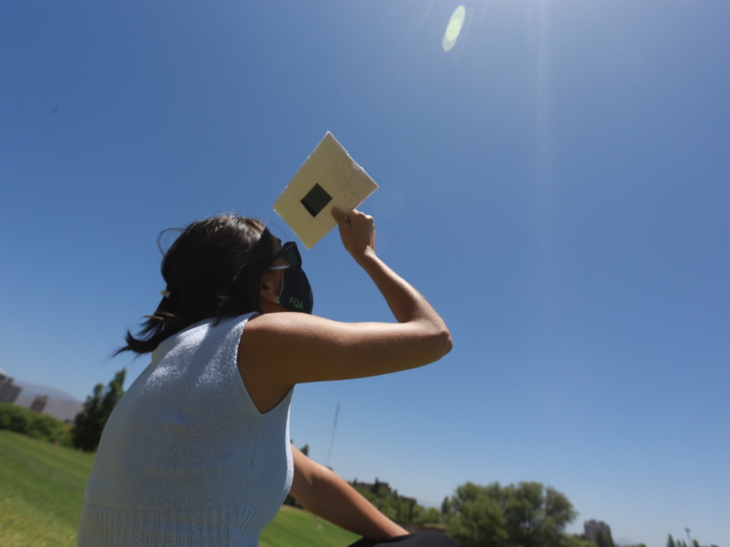 elsolonline's tweet photo. Cómo impactará a cada persona el eclipse solar según su carta natal https://t.co/jdm0gXmolZ https://t.co/9NqOXisXB6