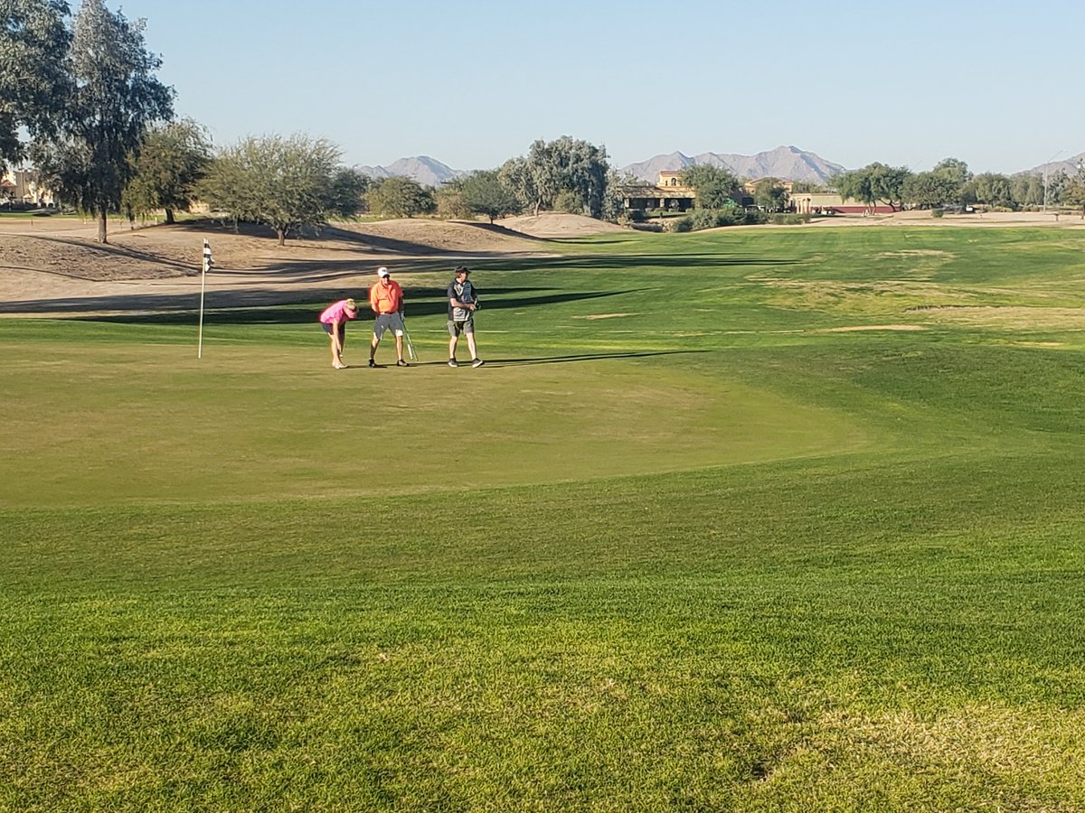 wanda_pinnow's tweet photo. Two days of golfing 18 holes is tough. https://t.co/mEQUJ9M7Eu
