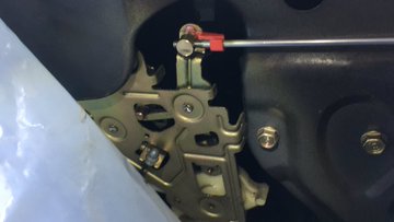 車のスライドドアが閉まらない ガガッと異音が3分で簡単に解決した話 故障ではなく自分で対処できたはず Abc Post