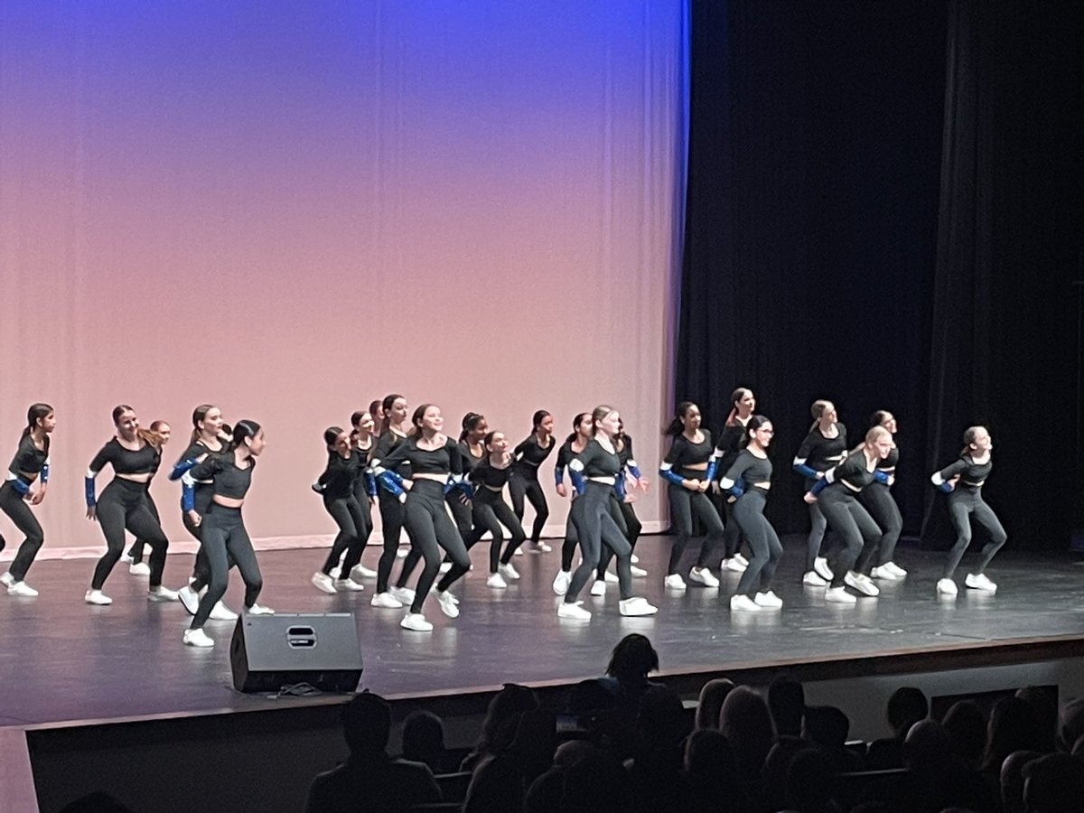 ProsperHaysMS's tweet photo. PISD Dance Recital tonight!!! @UTexas35 @amyhrizzo @aggiemeg07 @lindy_wilcox #believeNtheblue https://t.co/TgJMblffRO
