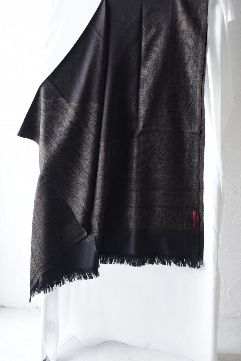 OVIESTUDIO's tweet photo. [YANTOR 2021]

Tibetan Paisley Jacquard Stole 

ヤントル秋冬定番の大判ストール。

220×110cmの非常に迫力ある仕上がりです。

https://t.co/wrWnUwiQI7 https://t.co/xEok0YSgmb