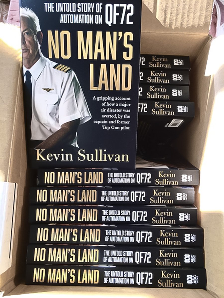 KaptKev's tweet photo. Christmas is coming. This is the story of the #QF72 accident and after. What do you do when the magic of automation fails? A great gift and a story on many levels, available on @amazon. #automation #aviation #abcbooks #harpercollins #YouTube #aircrashinvestigation #7newsspotlight https://t.co/myhz63wxpc