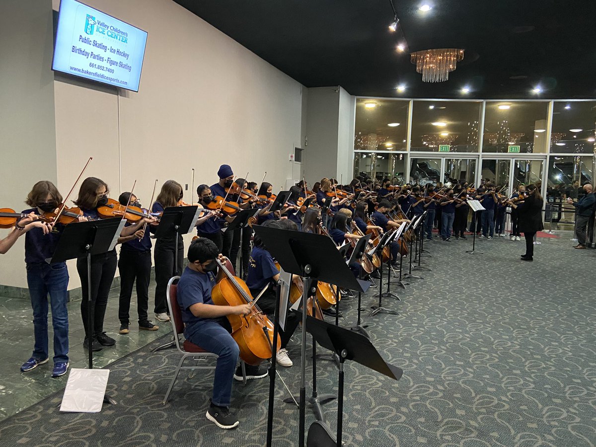 Strolling Strings opening for the Bakersfield Symphony Orchestra.