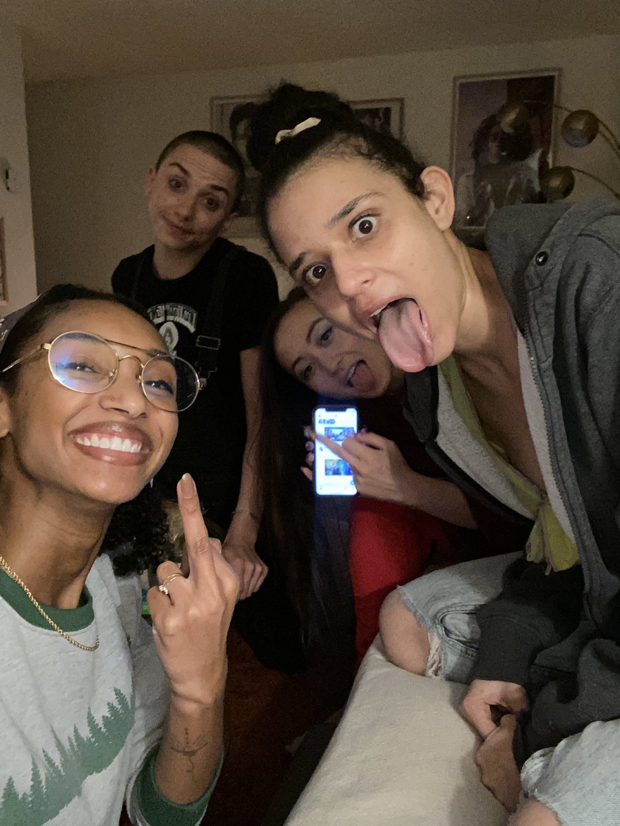 Gangs All Here 💋👠👠 @MisBelBarrett <a href="/realhanaliu/">Hana Liu</a> <a href="/erinruthwalker/">Erin Ruth Walker</a> <a href="/adamshermanfilm/">Adam Sherman</a> <a href="/CrankedUpFilms/">Cranked Up Films</a> <a href="/_Noemi_Santo_/">Noémi Santo</a> <a href="/BDisgusting/">Bloody Disgusting</a>