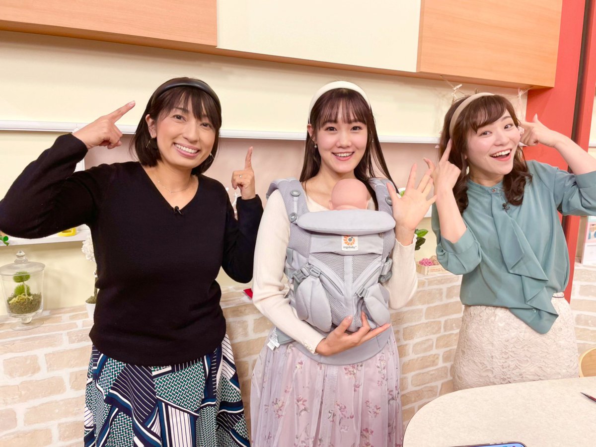 etime_bss's tweet photo. 【後だしetime ✨】
📷カチューシャ三姉妹🎀エンディング風景😆
📷オンエア直後の三姉妹🎀
📷こずえ先生と石川ちゃんとも😁

MCからご報告がありましたが、来週最終回です😭皆様からの色んなコメントが胸に沁みます。本当にありがとうございます😢

来週の放送、是非ご覧下さい❗

#BSSテレビ
#etime https://t.co/XwTMZPayIv