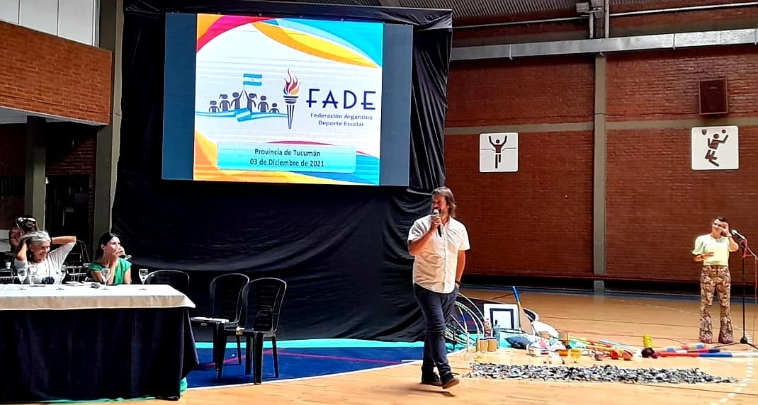 FADEarg's tweet photo. Luego de la reunión junto al Secretario de Deportes de📍Tucumán, José Banegas y la Coordinadora Provincial de Educación Física, @lilajenks1, la #FADE realizó una capacitación a docentes sobre el Deporte Escolar.
#SomosFADE♥🇦🇷
@JuanManzurOK @ines_arrondo @DanielDiaz_ARG @Leot14 https://t.co/xLFWKaKI4X