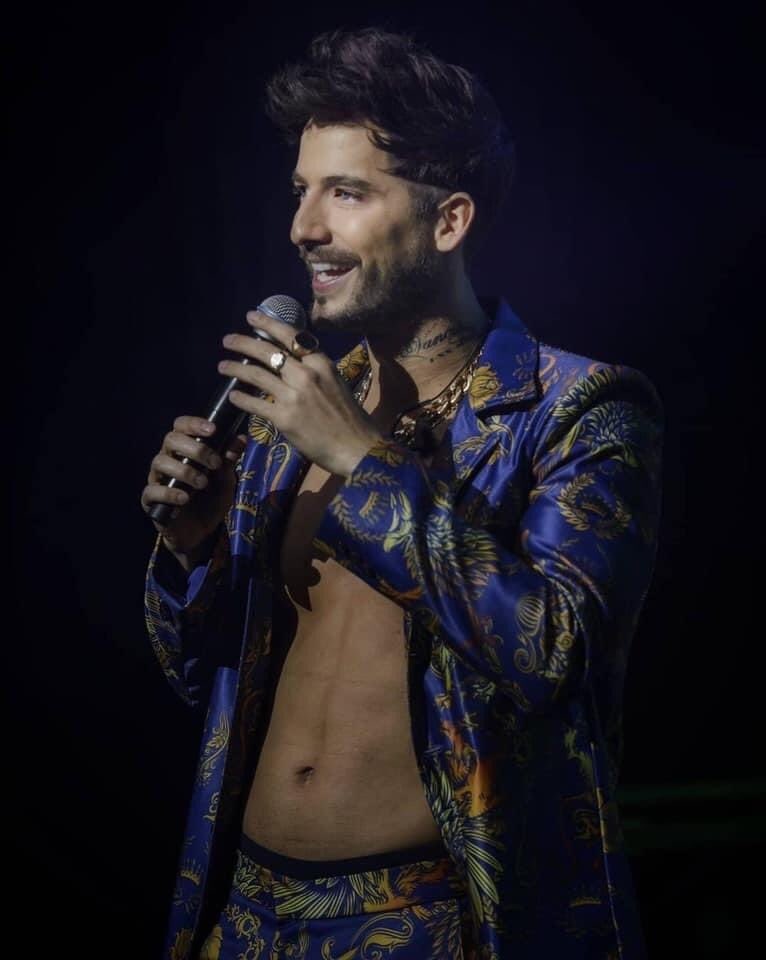 Ro2Ruiz's tweet photo. Soy Kassandra, de España. Conocí a Carlos en Niñas Mal (aunque he de reconocer que no supe que era el mismo de LRDF hasta hace bien poco). Admiro su talento desde entonces 🥰😍❤

#CTNationIntegracion https://t.co/1PtXVH64z9