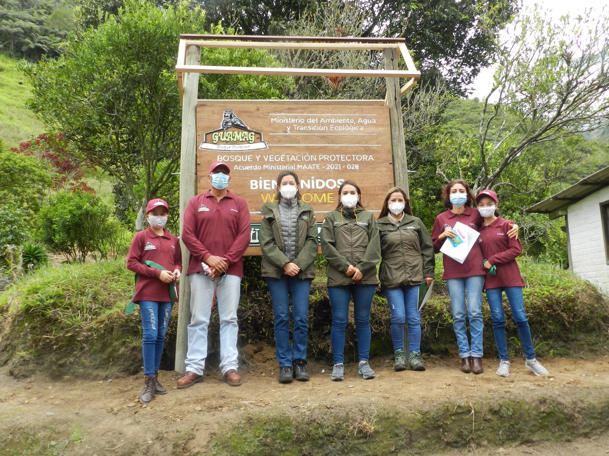 EcuadorMAE's tweet photo. El evento también contó con la presencia de @glen_ortega_s, subsecretaria de Patrimonio Natural; Silvana Chulde, directora de Bosques y Christian Clavijo, administrador del Parque Nacional Sangay, quien recibió un reconocimiento especial por el apoyo brindado durante el proceso. https://t.co/dA3ZFHOlYA