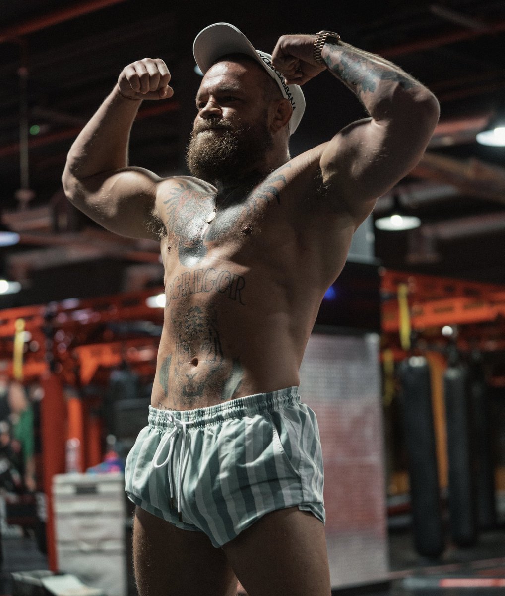 Conor McGregor tweet media