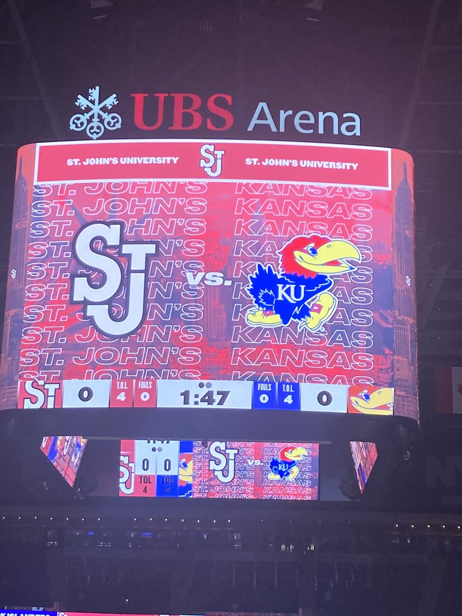 Fun Friday night out with my sons to cheer on <a href="/StJohnsBBall/">St. John's Men’s Basketball</a>!