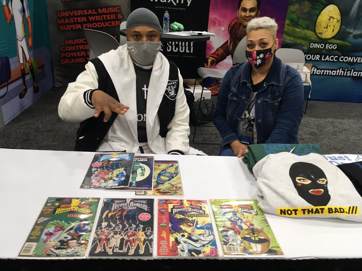 ApexComicsPubs's tweet photo. Scenes from the Los Angeles Comic Con, Booth 1241. Join #TomDeFalco #RonFrenz #ChrisBatista #JohnHebert #FredHayes and others including the legendary Grammy and Emmy Award-winning songwriter-producer @MalikYusef as Apex Comics gets bigger snd better! https://t.co/fzLijfELkb