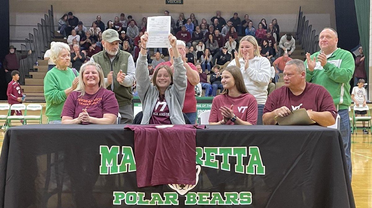 kenna_stimmel15's tweet photo. Beyond excited to announce that I will be continuing my pole vault career at Virginia Tech. Huge thank you to my coaches, Beamer, and my dad who have coached me throughout the years. Also a thank you to my mom, sister, and  my family and friends for all the support #GoHokies🧡 https://t.co/S8l9rQMjc0