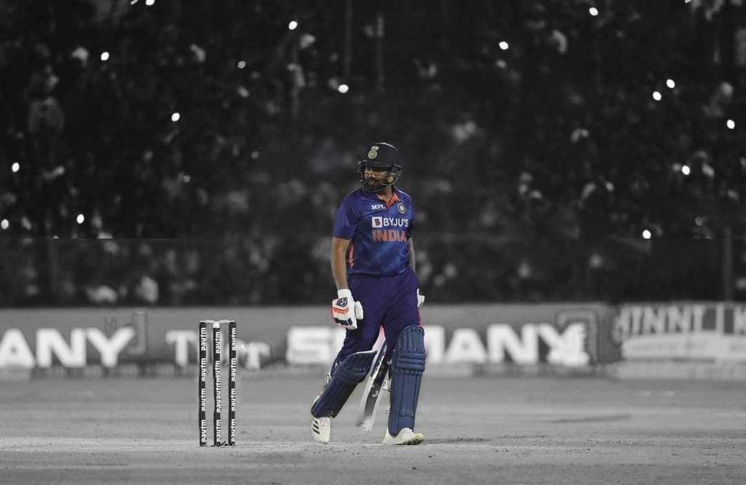 BangRH_Offl's tweet photo. Good Morning Rohitians ❤️

@ImRo45 https://t.co/aTEbRUHFsJ