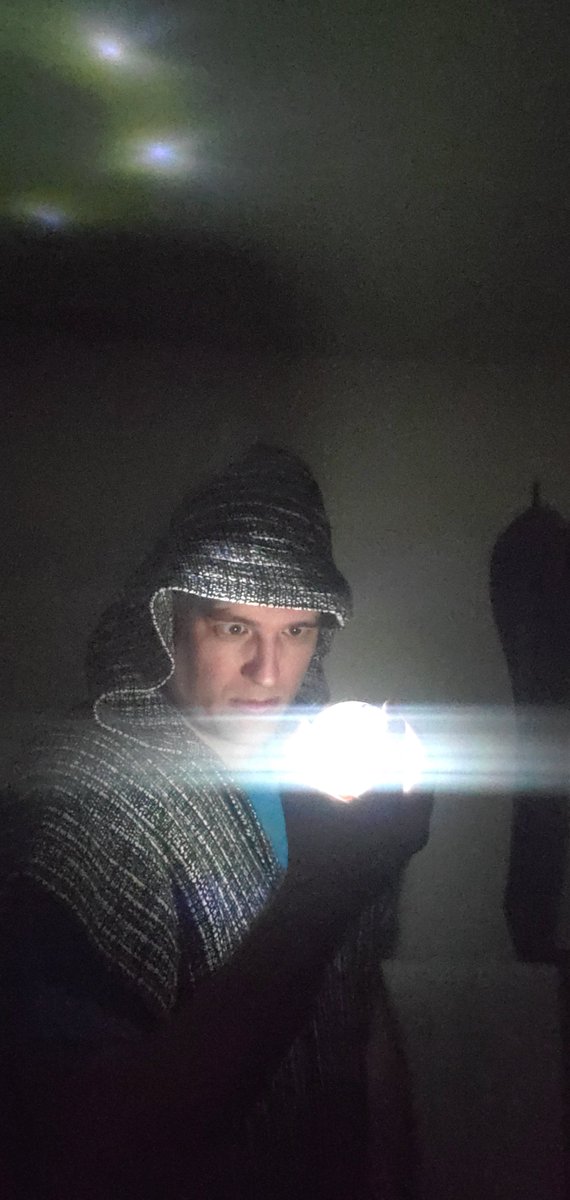 VEwkid's tweet photo. Why shouldn't I ponder the orb. It's my orb to ponder upon. #ponderingmyorb https://t.co/lL0K5YB6xd