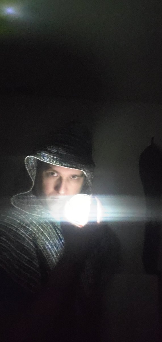 VEwkid's tweet photo. Why shouldn't I ponder the orb. It's my orb to ponder upon. #ponderingmyorb https://t.co/lL0K5YB6xd