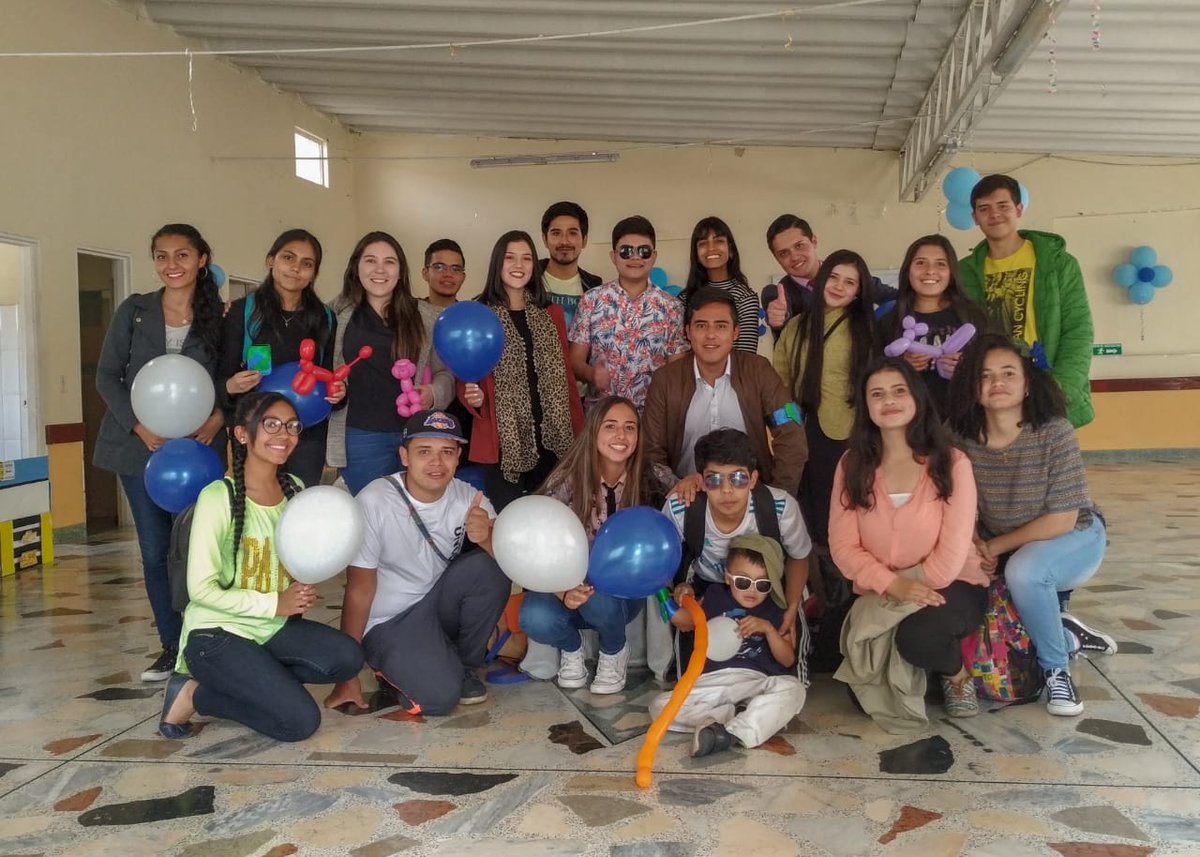 _nicoI17_'s tweet photo. #JovenSolidarioEs el que apoya y lleva felicidad a los demás, jóvenes como:@MarianaSPardo @caroavila0116 @JOFFRECASTRO18 @NicolasPinzon25 

#Usaquén #MásDiálogoMásAcción 
@NataliaTovarF @aydeelizarazoc https://t.co/F1OzrJZDoh