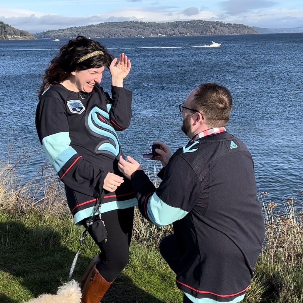 Kraken_Siren's tweet photo. At out first @SeattleKraken game since this moment last week, when my favorite jersey officially became my lucky jersey. 💍

LET'S GO KRAKEN!

#seattlekraken #whereiroot @ROOTSPORTS_NW @SeattleKrakenPR https://t.co/fXhIEonHIi