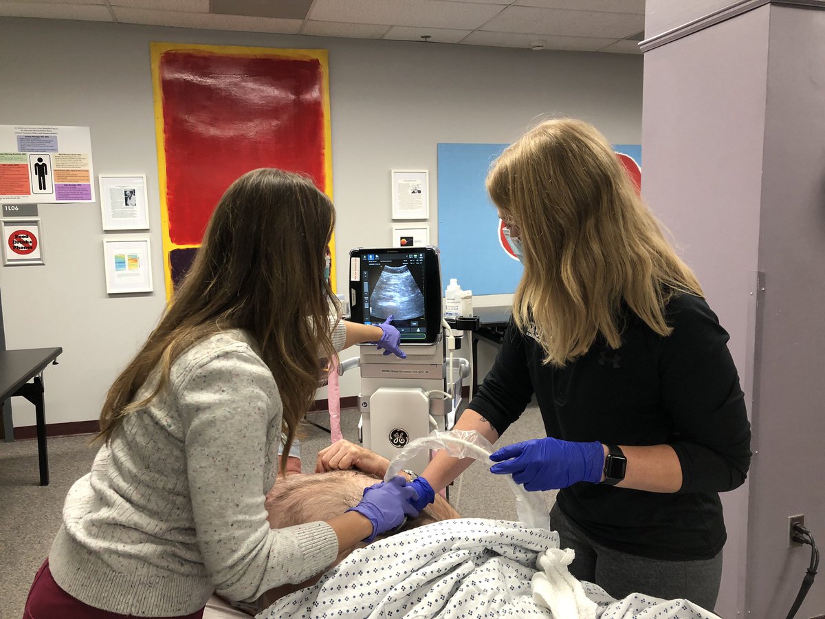 EMIG_BSOM's tweet photo. What a great Friday night spent learning about point of care ultrasound #POCUS with Dr. Fender and amazing @ECUEMRes https://t.co/jzF7J11yS1