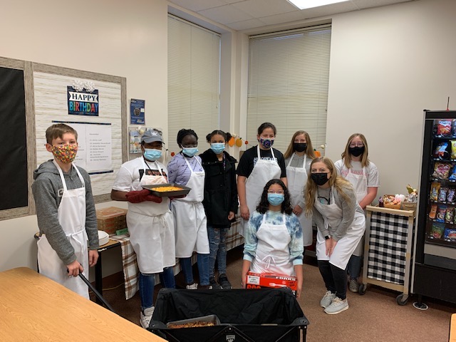 kristinvest4fcs's tweet photo. 6th, 7th, and 8th grade students in every LPS middle school are enrolled in exploratory FCS classes! On FCS Day we feature the amazing work of our Middle School students as they develop skills to explore future careers and navigate life! #lpscte #FCSDay #FCSsuccess #SayYesToFCS https://t.co/pVaKphLOI5