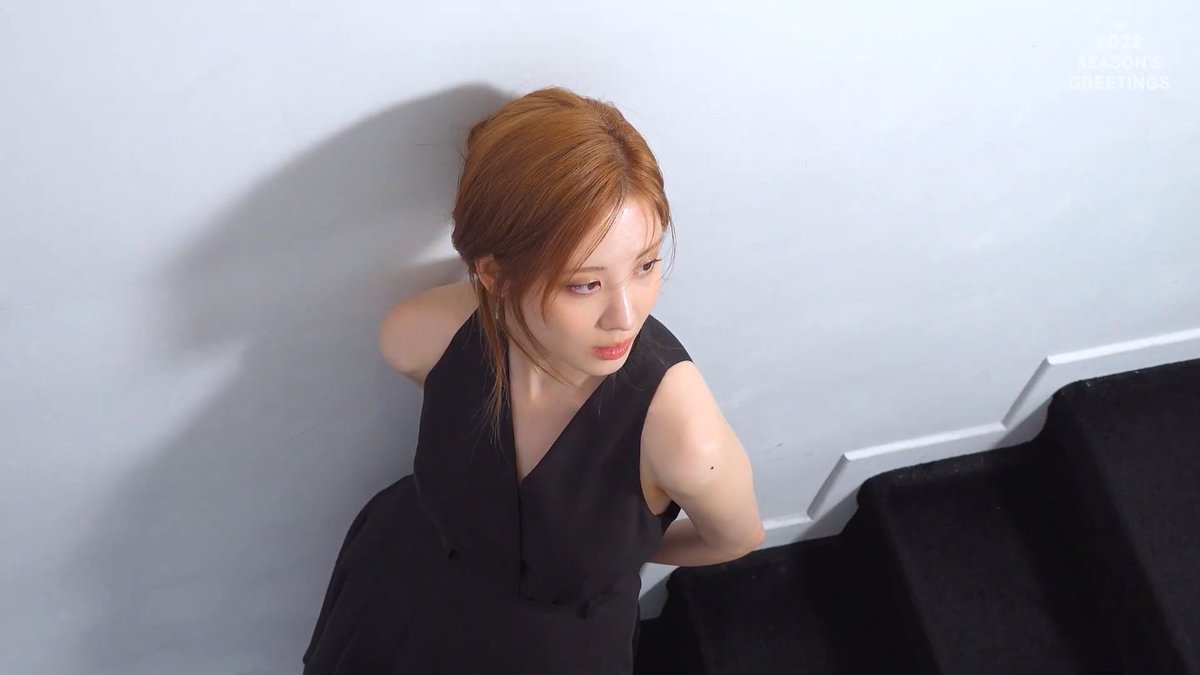 SeohyunPoint's tweet photo. Minimal yet expensive. A perfect concept for her.
#SEOHYUN #서현 #LikeAShadow https://t.co/r43J4aIWlv