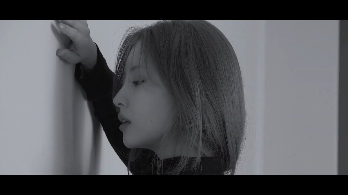 SeohyunPoint's tweet photo. Minimal yet expensive. A perfect concept for her.
#SEOHYUN #서현 #LikeAShadow https://t.co/r43J4aIWlv