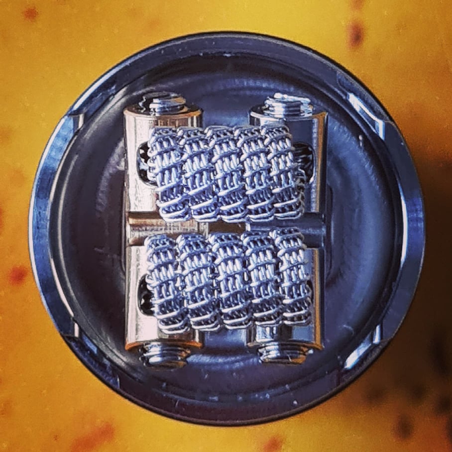 needles_x's tweet image. Bonjour Vapers 👋🏻 Coils Tri-twisted Clapton sur le Dead Rabbit 3 RDA de chez @hellvapesales  
.
#hellvapefrance #hellvapers #hellvape #officialhellvape #deadrabbit3rda #deadrabbitv3rda #deadrabbitrda #tritwistedclapton #coils #builder #frenchvapers #normandyvape #manixbcg