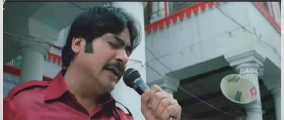 MemesOnGOW's tweet photo. Salman Bhai rn: #VickyKatrinaWedding https://t.co/bxYqahzIiq