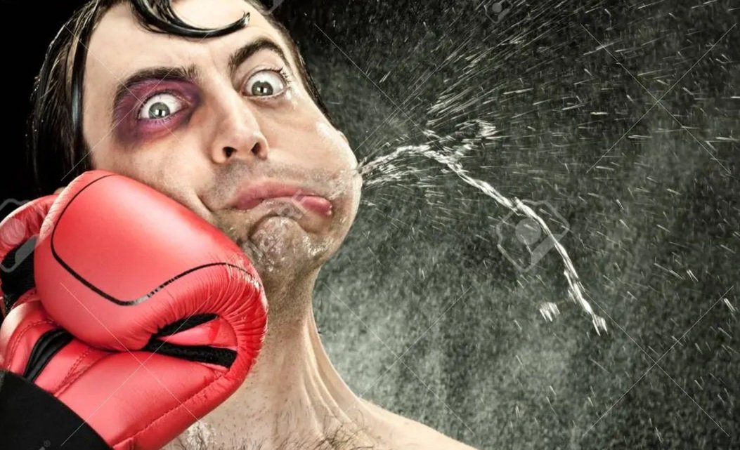 nevadonoah's tweet photo. En lokal spurgte på facebook:
"Bedste sted i #Helsingør hvor man kan få en seriøs ansigts behandling?"

Mit svar: Bokseklubben 😉

#humordk #DitMorgengrin https://t.co/L0SqJoXHOL