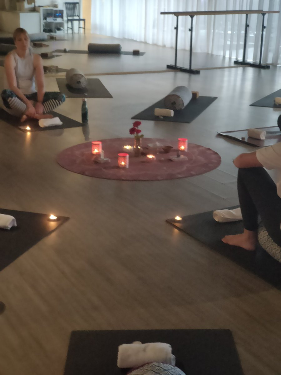 blondeoccult's tweet photo. Yoga ritual 🌑🕯️🕉️ So intensely feminine and yes we got very sweaty. I'm sure you don't care to know about the effortless consciousness and becoming the jewel in the lotus etc. Just the #YogaShorts 🧘🏼‍♀️🌺❤️‍🔥
#yogini #yoganidra #yogagirl #pagan https://t.co/snMHMrM8Yd