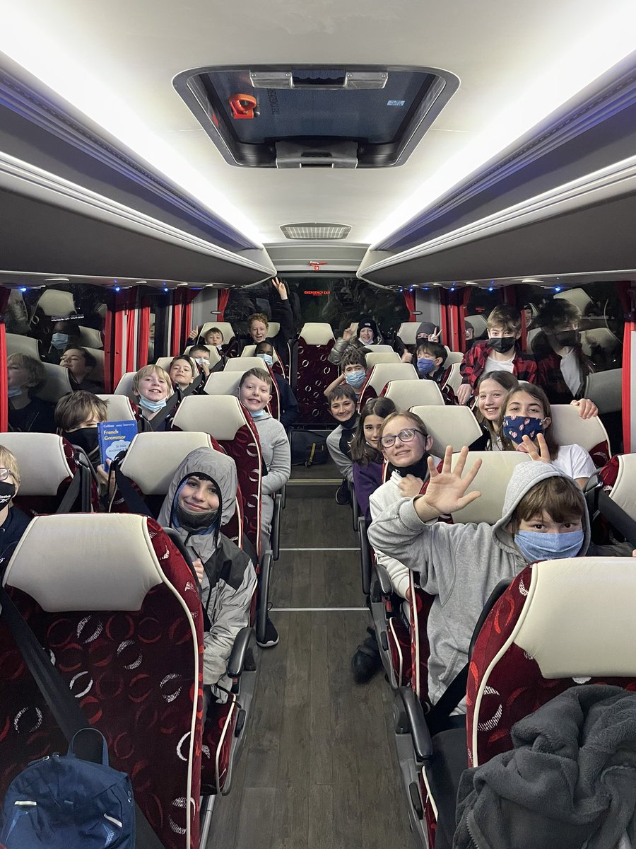 StMarksBATHPE's tweet photo. Legoland here we come!!! 🎉 #Legoland #DayOut #Year7Trip @LEGOLANDWindsor @StMarksBATH https://t.co/WlDntGotZ5