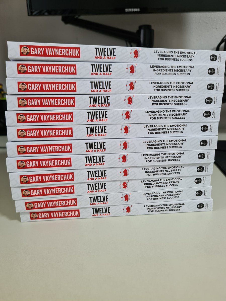 Tm_NFT's tweet photo. First set is here. One step closer to be part of @garyvee NFT community. Gang gang! https://t.co/p1XANjribu