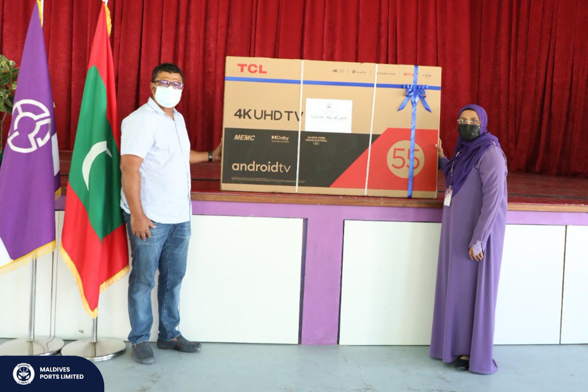 Portmv's tweet photo. #KPL donates three 55in TVs to Afeefuddhin School. Two senior officials of the #MPL management joined to contribute two additional TVs to the school. 

#Connectivity #DigitalCitizenship https://t.co/7lhwlojhFV