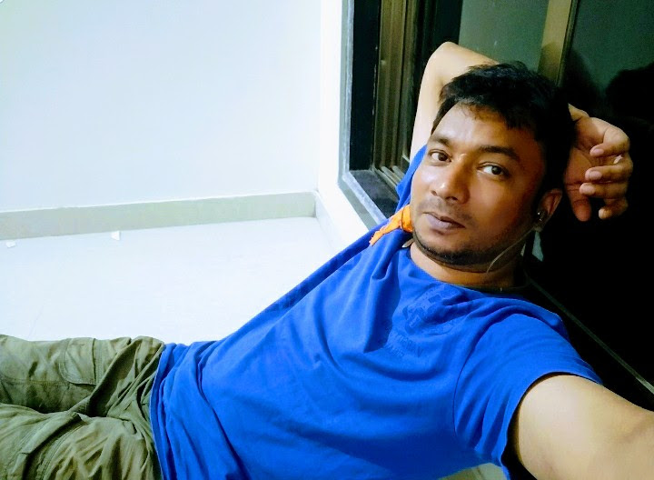 AlgoBoffin's tweet photo. अजब हैं दीवाना 😌
ना दर ना ठिकाना 😔
ज़मीं से हैं बेगाना 😟
फलक से जुदा 😯
ये एक टूटा हुआ तारा 😥
ना जाने किस पे आएगा 😉
है अपना दिल तो आवारा 😁
ना जाने किसपे आएगा 😉
#MyFact 🤣🤣🤣 https://t.co/pjSl5NyrsY