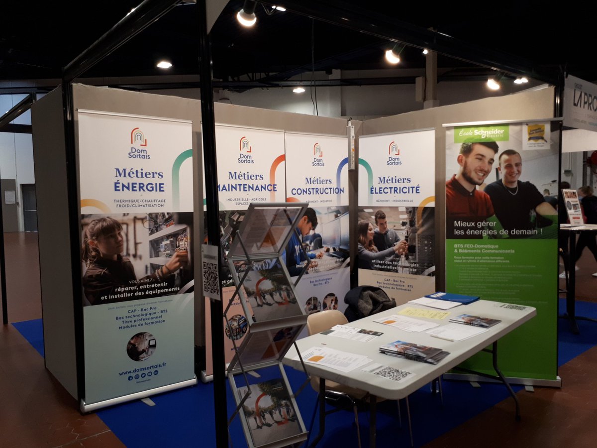 cfabeaupreau's tweet photo. #orientation @Angers #calep @DomSortais &amp; @EcoleSchneider est présent pour le bts fed #domotique et Bâtiments Communicants en #apprentissage https://t.co/Er9r6lSFX3