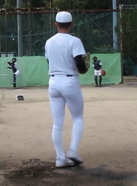 Yuhei Twitter पर かっこいい野球ユニの着こなし スポーツのユニフォームは こういうふうに体にフィットした着方 のほうが エロ目線でなくても かっこいいし また機能的でもあると思っている T Co Lidmzrwixi Twitter