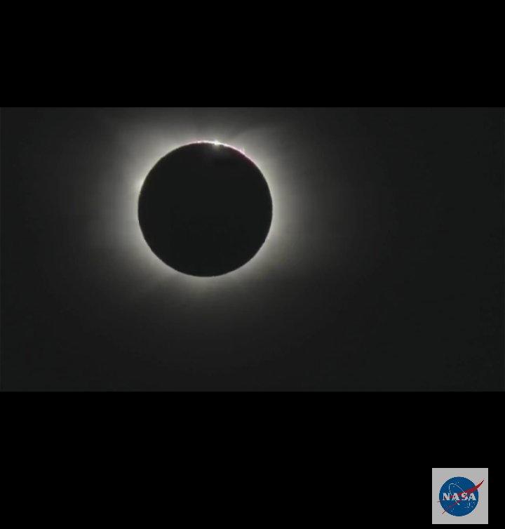 lienylbelievesX's tweet photo. Today's total solar eclipse.

📸 @NASA https://t.co/vI8qVeY4SP
