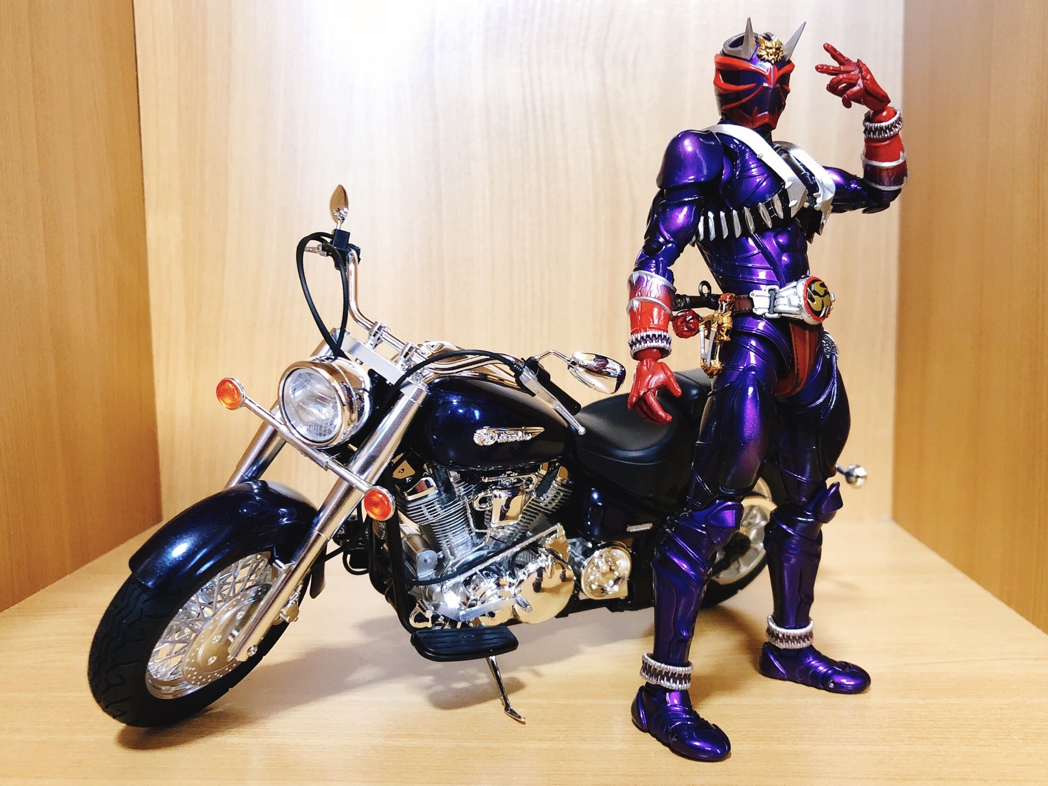 人気カラーの 1 12 凱火 ワルキューレルーン 仮面ライダー響鬼