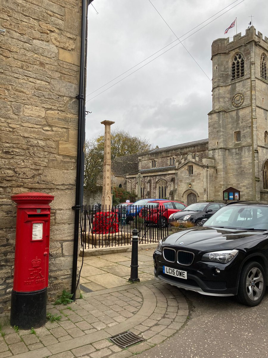 Liz_Kentish's tweet photo. My offer to you all on #postboxSaturday is this beauty in Eynsham, kindly taken for me by a friend 😀📮💌 https://t.co/KRTyyqKAfZ