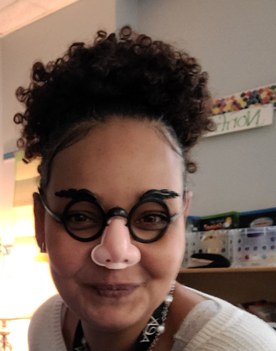 When you are on E but one of your students has a birthday...#notinmycontract#butIlobeit!#Teachers#Whodatt?