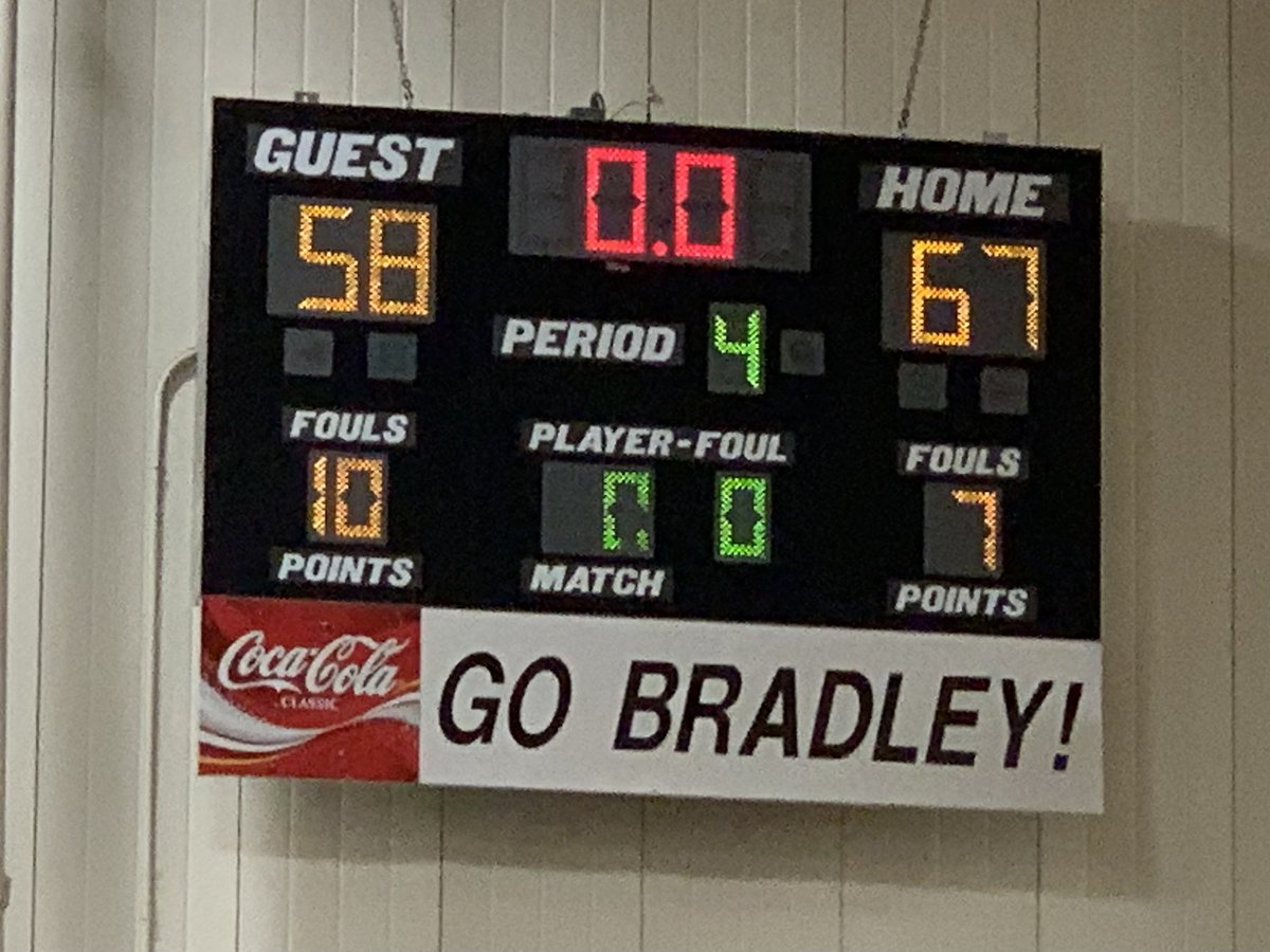 BradleyCentral's tweet photo. What an ELECTRIC night in The Jim that ended with wins over our cross-town rivals for ALL of our Bear and Bearette teams! #itsGREATtobeabradleybear #reptheB https://t.co/sFg28SCZVD