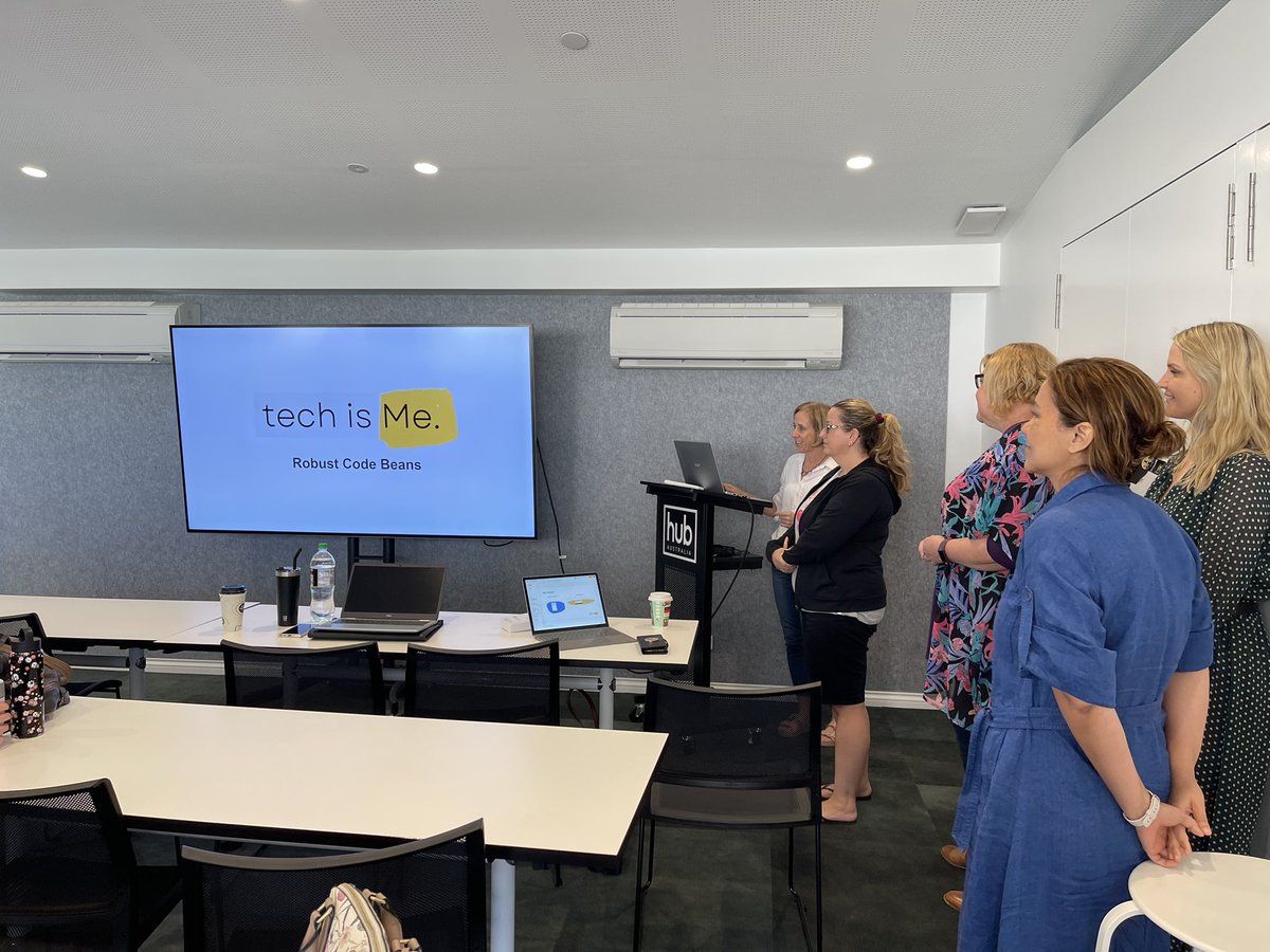 Ashleigh Wilson ☕️❤️👩‍💻 tweet media