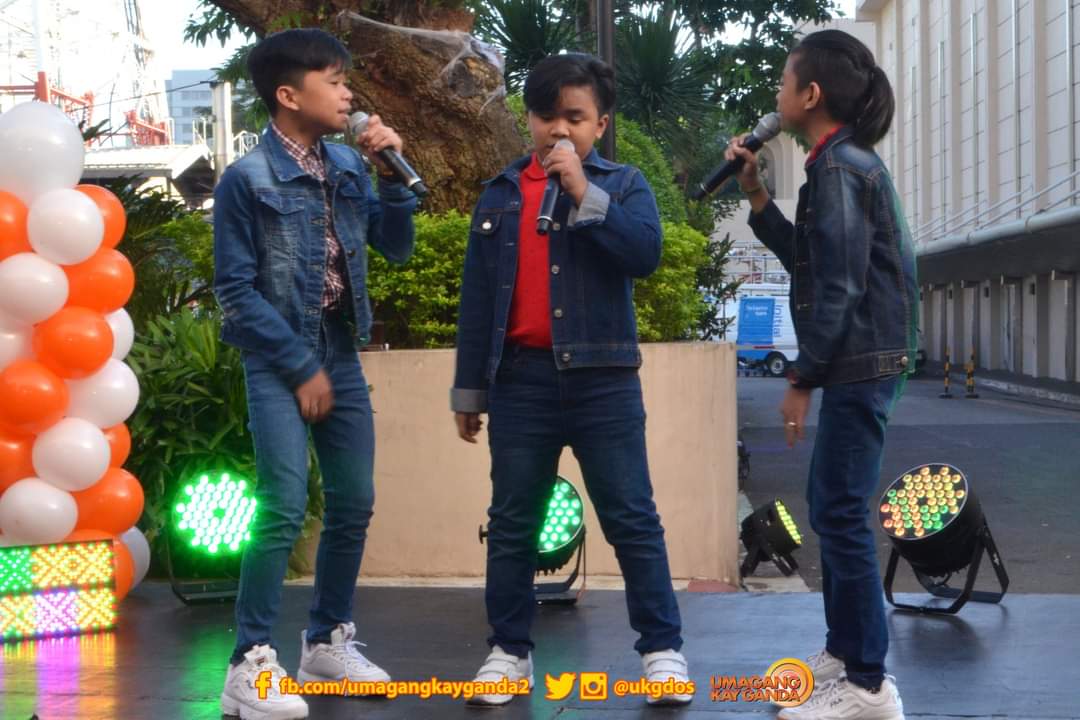 3ple3T's tweet photo. You light up the stage each time

#ShowtimeUnlimiTEDSaya
TNTBoys OnShowtime https://t.co/ym0aVGmKxu